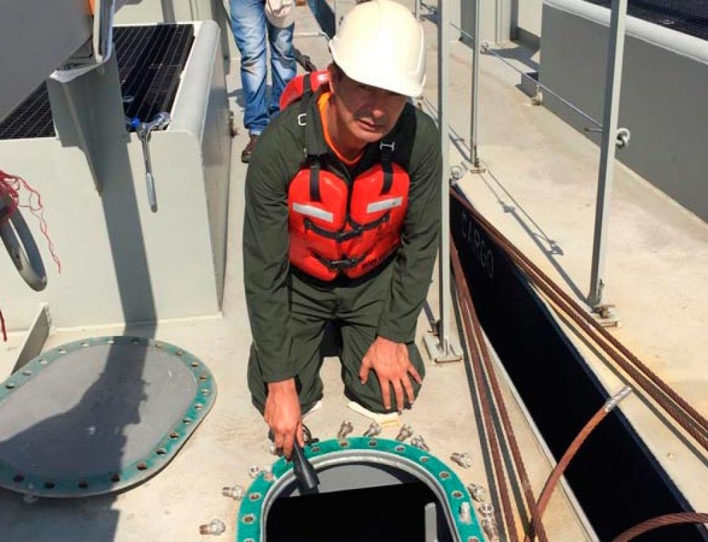 inspecci-n-on-off-hire-britannia-as-marine-surveyors-consultants